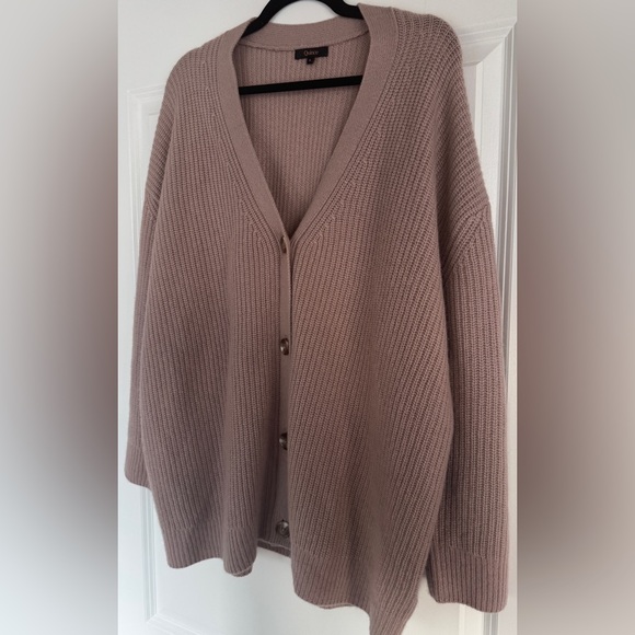 🌸 NWOT! QUINCE Mongolian Cashmere Oversized Boyfriend Cardigan MINK PINK S HTF 🌸 - Picture 3 of 11